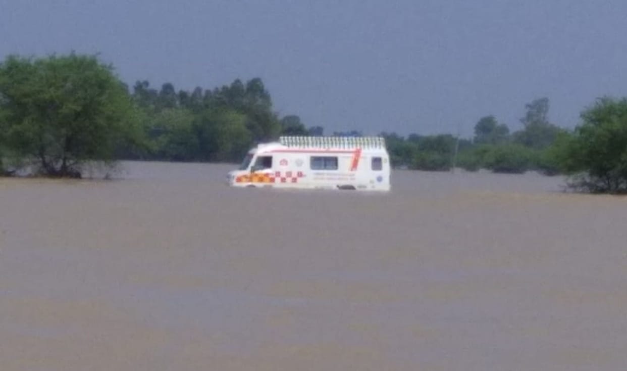 SDRF team save 13 people from flood.