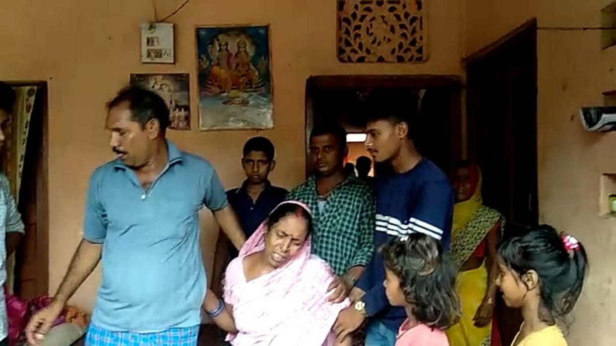 बहन की शादी के दिन नोएडा से आया भाई का शव