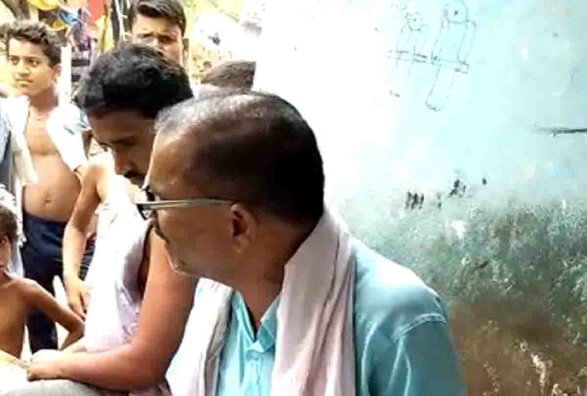 government employee slapped to farmer