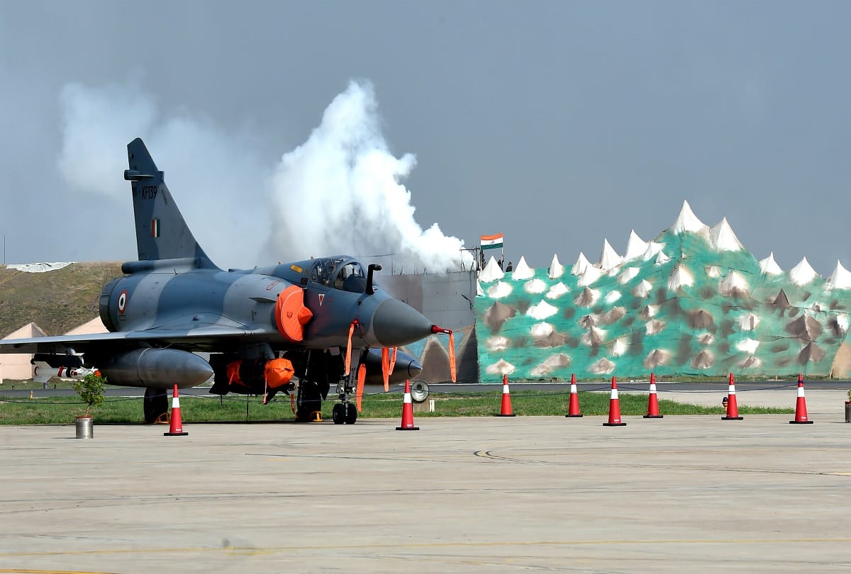 Indian Airforce IAF recreate scenes of Tigar Hill after 20 years, Know major incidents of Kargil War