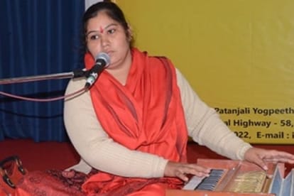 Anjali arya from Muzaffarnagar becoming inspiration for others in bhajan singing