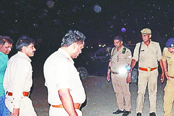 Photo ops of encounter, bullet in the foot, punch in hand