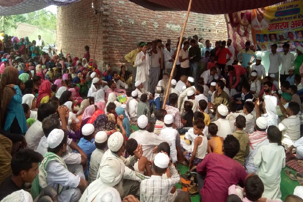 many villagers got sick during hunger strike in saharanpur for the construction of bridge