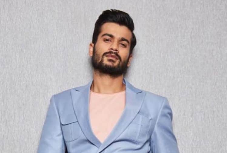 vicky kaushal brother sunny kaushal have three films shiddat Bhangra Paa Le hurdang
