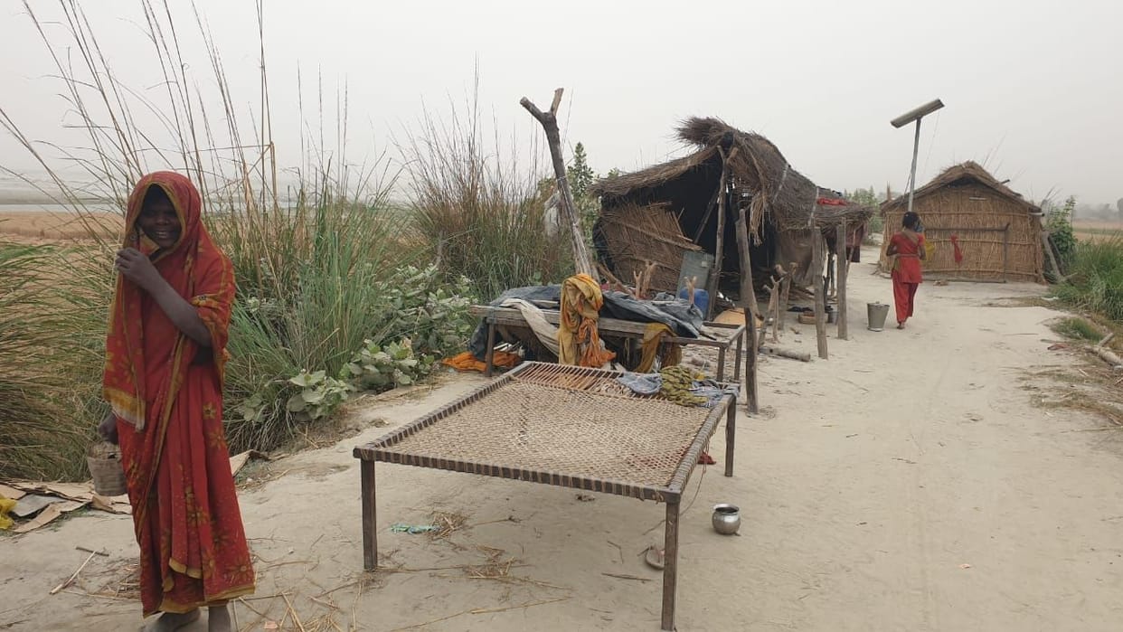 700 families living in huts