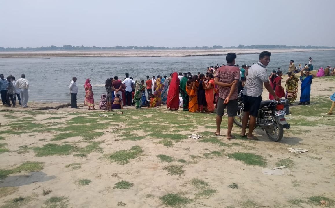 Two girls drown in ganga river one escape in bhadohi