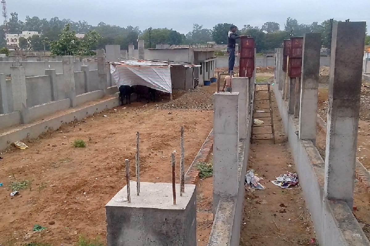 Many Crore of rupees were fraud in the construction of Kanha Animal Shelter Scheme in Bijnor