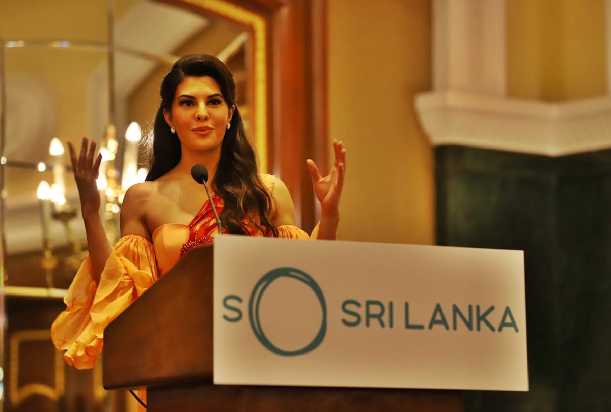 Jacqueline Fernandez reaction on doing music video with Asim Riaz