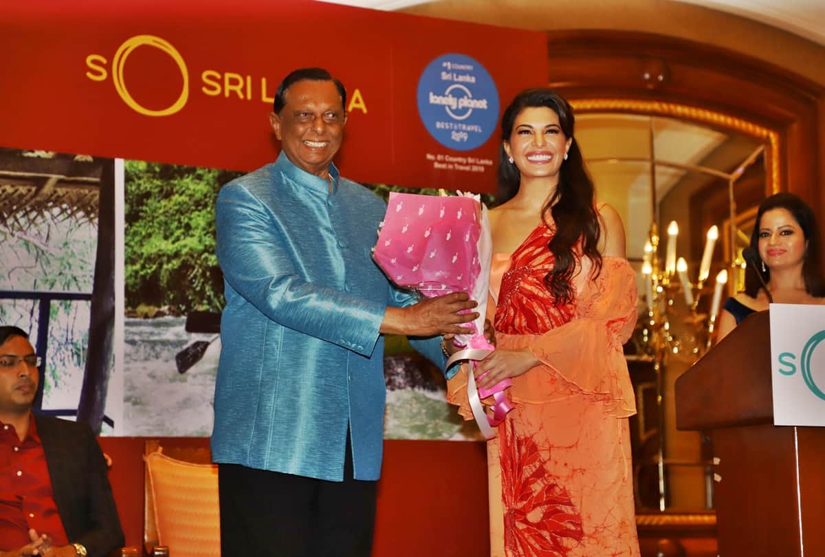 jacqueline fernandez butterfly Dress attracts while she Promotes Srilanka Tourism in Mumbai Event