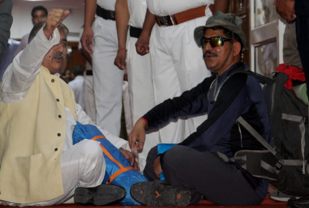 Congress Leaders Poses as Trakker and reached in   Uttarakhand assembly session 2019