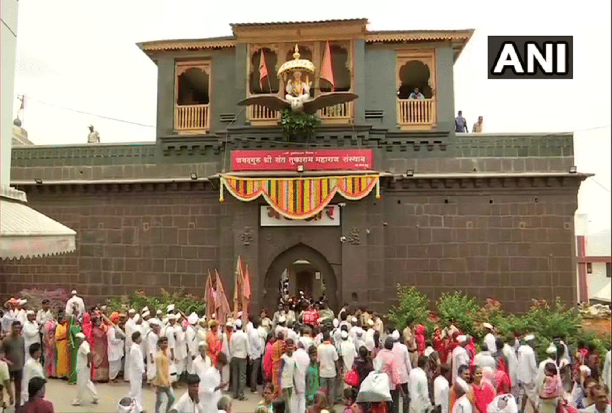 Maharashtra: The annual Pandharpur Yatra to Vithoba Temple at Pandharpur