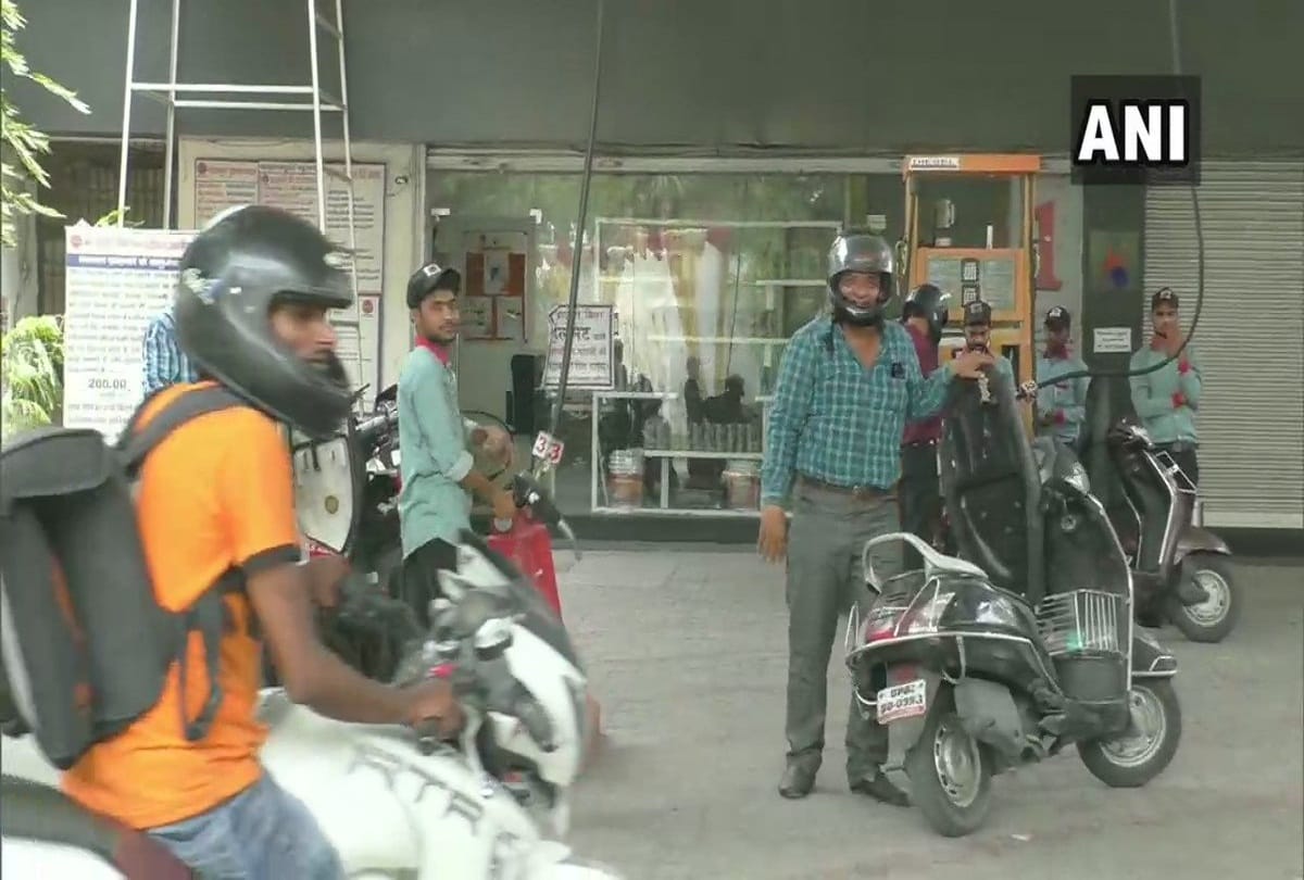 in up bikers will not get petrol from fuel pump without helmet