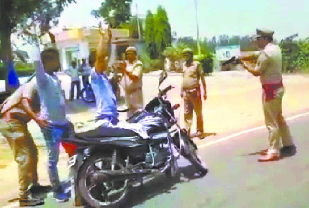 social media reaction on budaun police behaviour