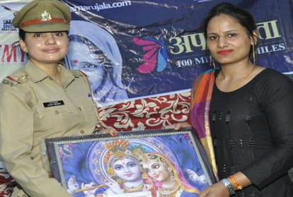 Students learned self-defense tricks in Aprajita at kosikalan