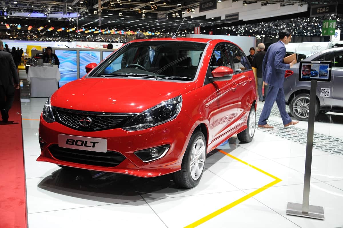 top 10 cars and SUVs will not seen on the indian streets soon, companies stopped the production