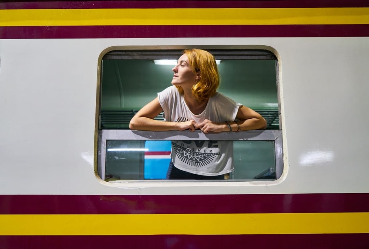 travel and earn from interesting jobs around the world