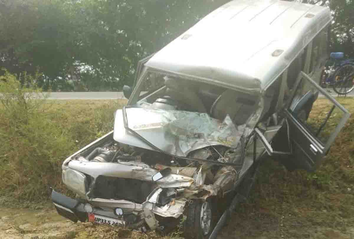 truck bolero accident in unnao one died and six people injured
