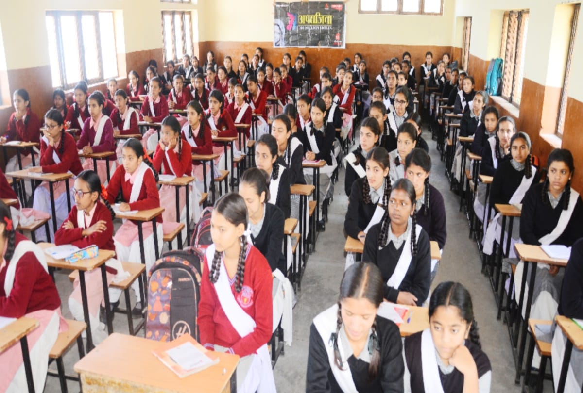 amar ujala Aparajita 100 Million Smiles programme organized in tutu shimla