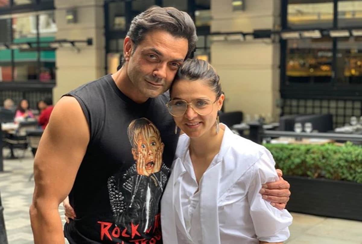 Bobby deol Shares pictures with wife Tanya Deol and pics goes viral