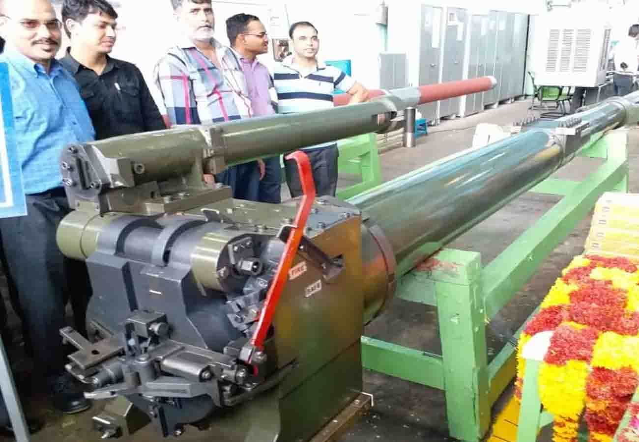 Indian Army Inducts Dhanush Howitzer and US Precision Guided Excalibur Artillery Ammunition