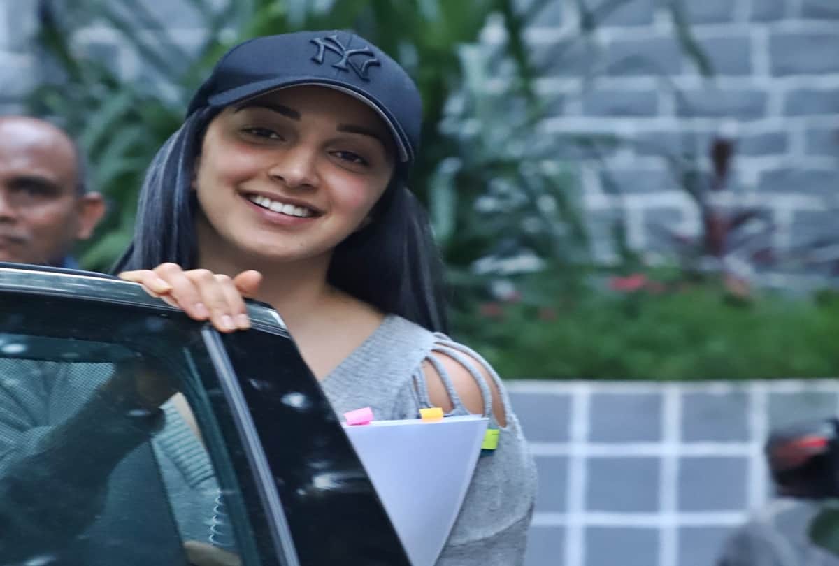 Kabir Singh Full Movie: Kiara Advani Rocks In Casual Look flaunts a bag worth 1.3 lakh