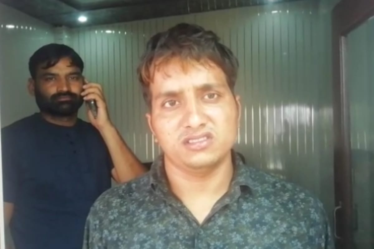 badmash looted three lakh from a ghaziabad businessman in Meerut