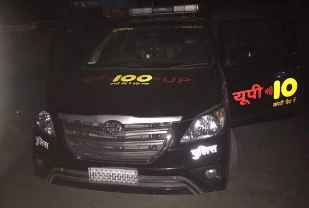 Theft in akash cafe and dayal market.