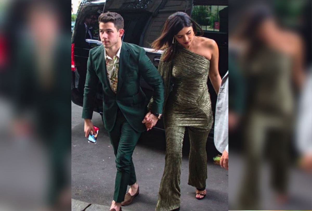 priyanka chopra looks wonders fans react non stop