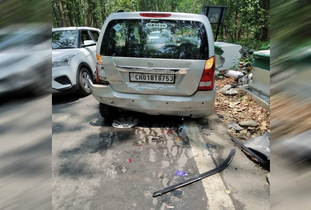Four Car Collision in nainital after break fail 