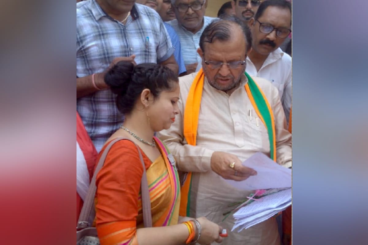 BJP legislators boycotted Cabinet Minister Suresh Khanna's program in Bijnor