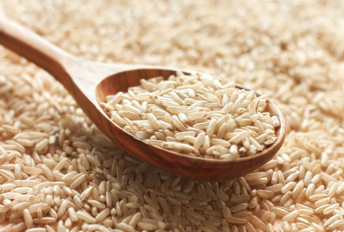 make diy face mask with rice flour for skin whitening