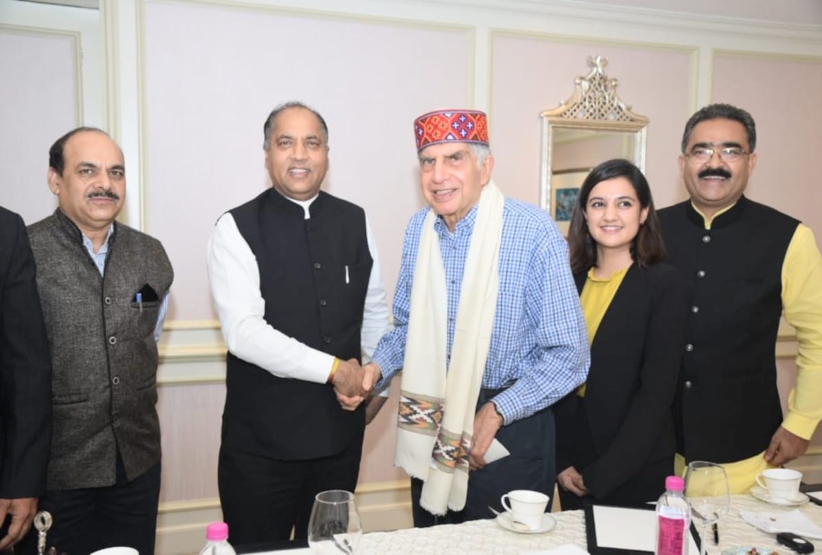 cm jairam Thakur calls on Anand Mahindra and Ratan Tata in Mumbai