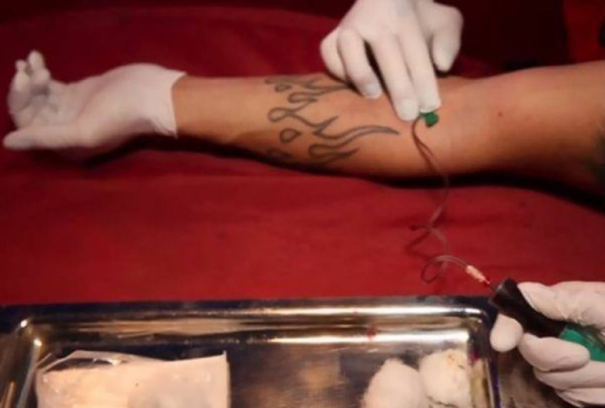 Italy Couple Drinks each others Blood to Show commitment