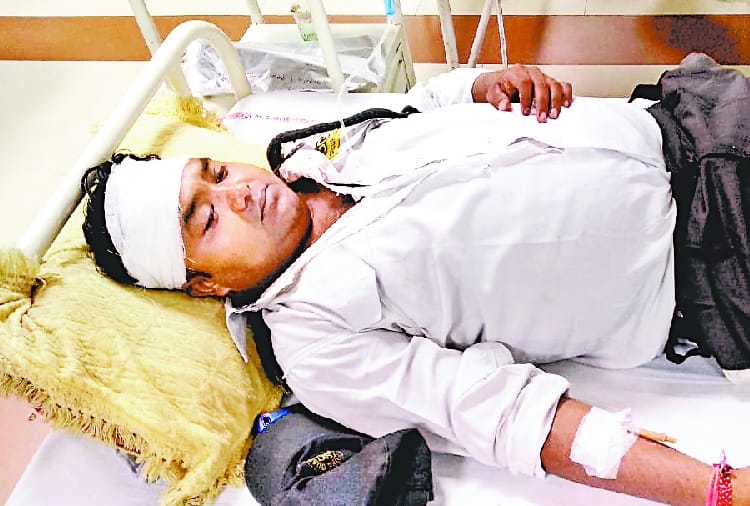 patient attendant beats guard at gmsh 16 chandigarh