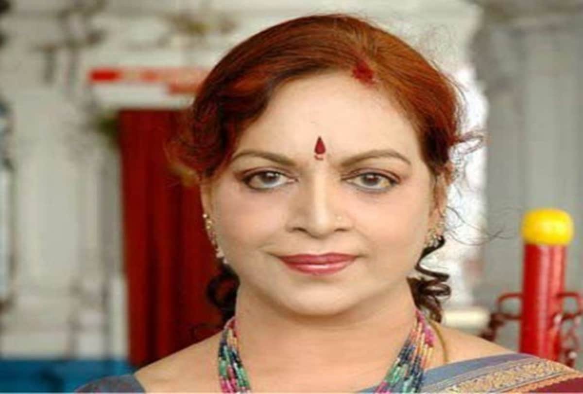 Vijaya Nirmala Death News: Mahesh babu and others pay tribute to mother Vijaya Nirmala