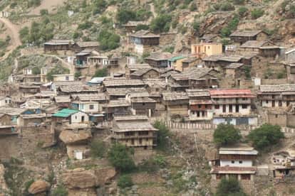 नहीं रुक रहा पलायन