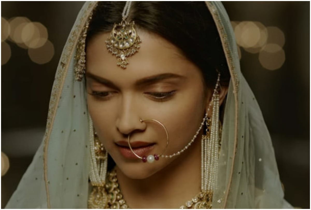 make traditional look more attractive with not like bollywood divas