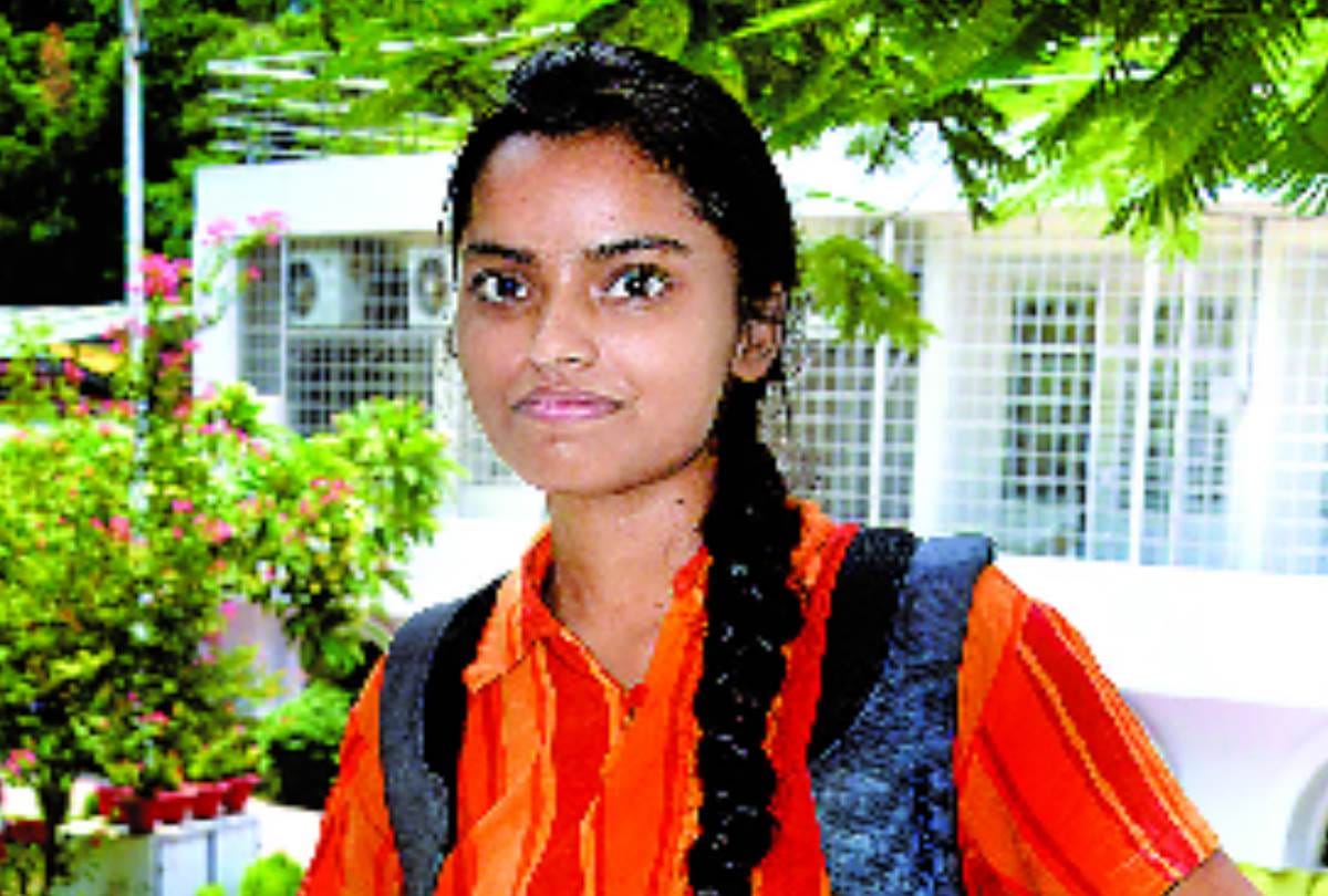 girls speak about college life in lucknow