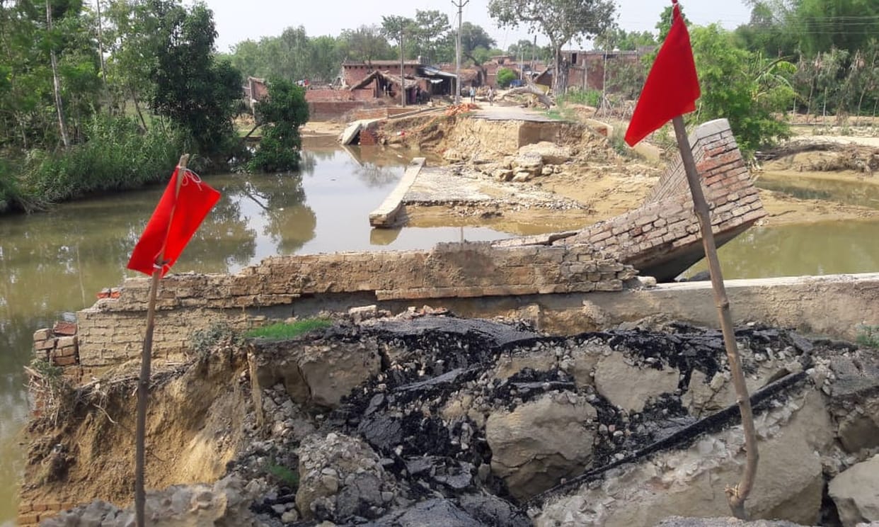Flood in Boodhi Rapti river