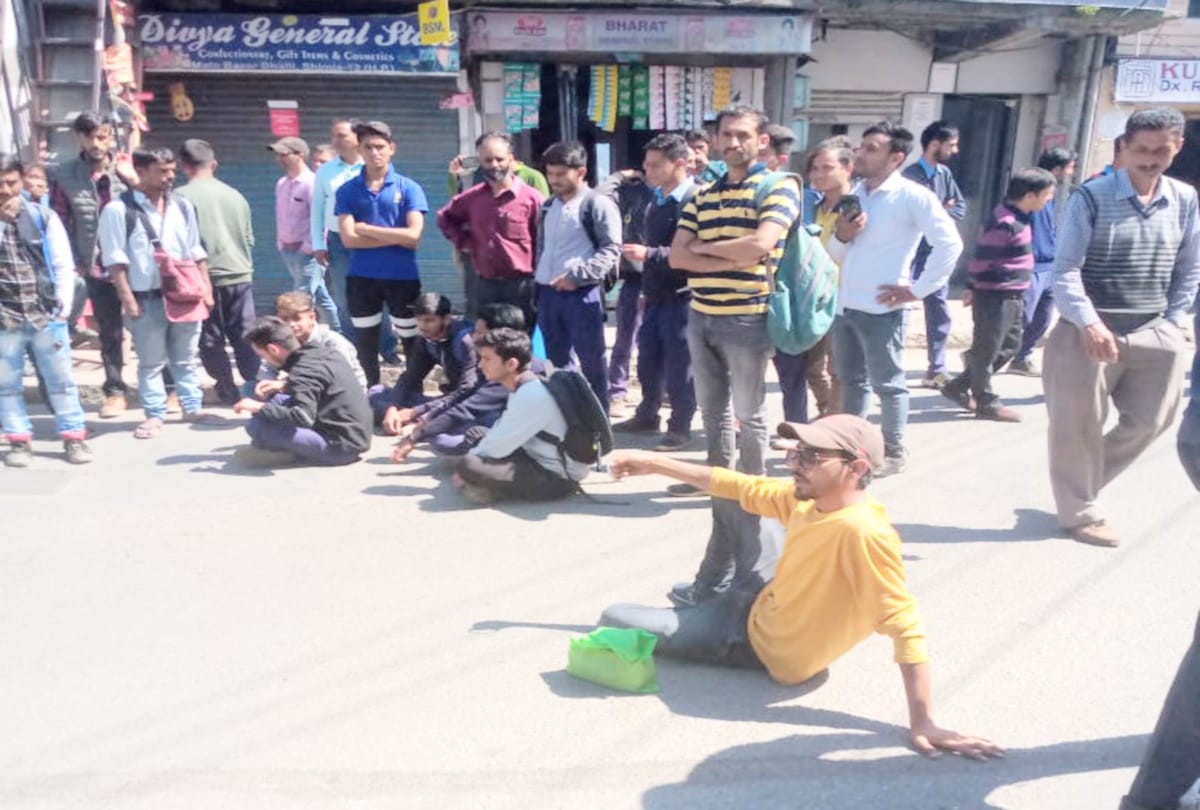 ruckus at dhali shimla after passengers not allowed in bus