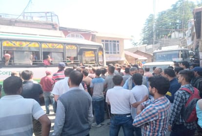 ruckus at dhali shimla after passengers not allowed in bus