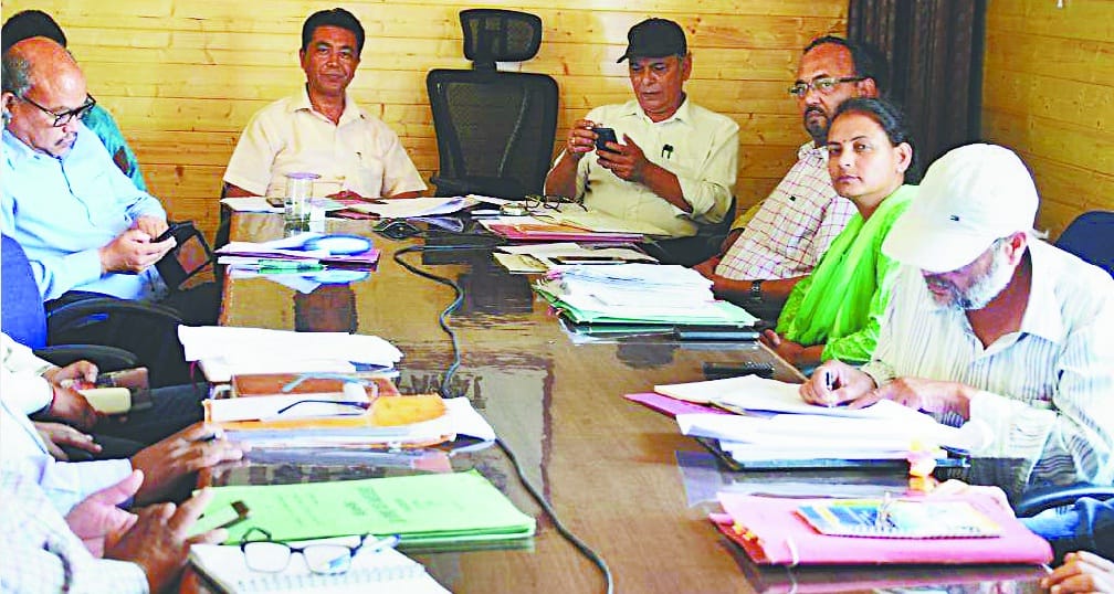Retendering in road construction shoul be stopped
