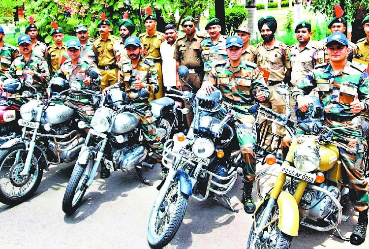 Six Soldiers on Bike tour of 30 days to celebrate kargil war 20th anniversary