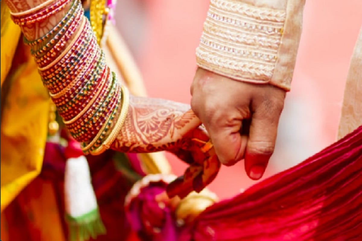 Lovers Couple seeks security but Police took action against them
