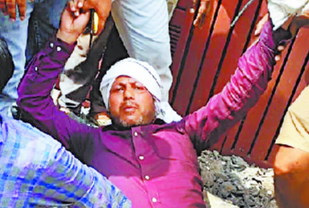 samajwadi party corporator membership may be cancelled.