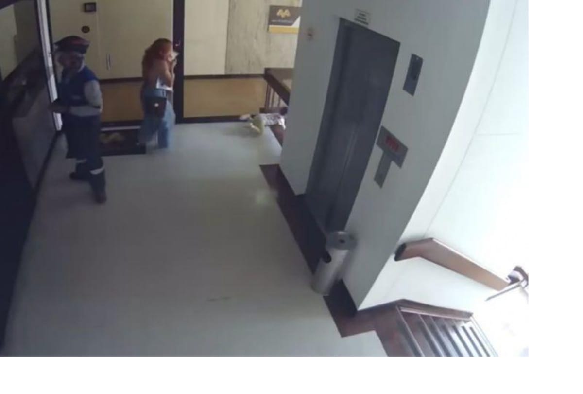 mother saved life of his children video viral