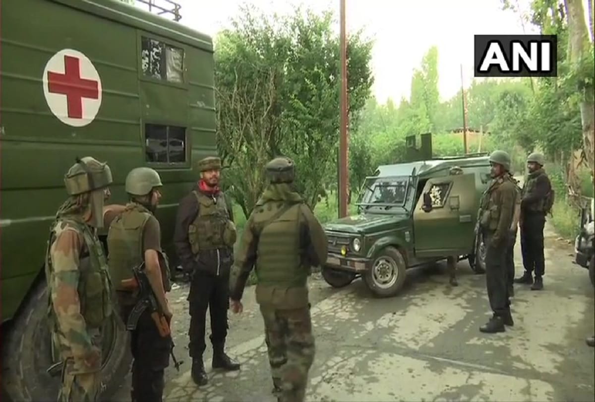 Jammu and Kashmir: encounter between terrorists and security forces at Kralpora in Budgam