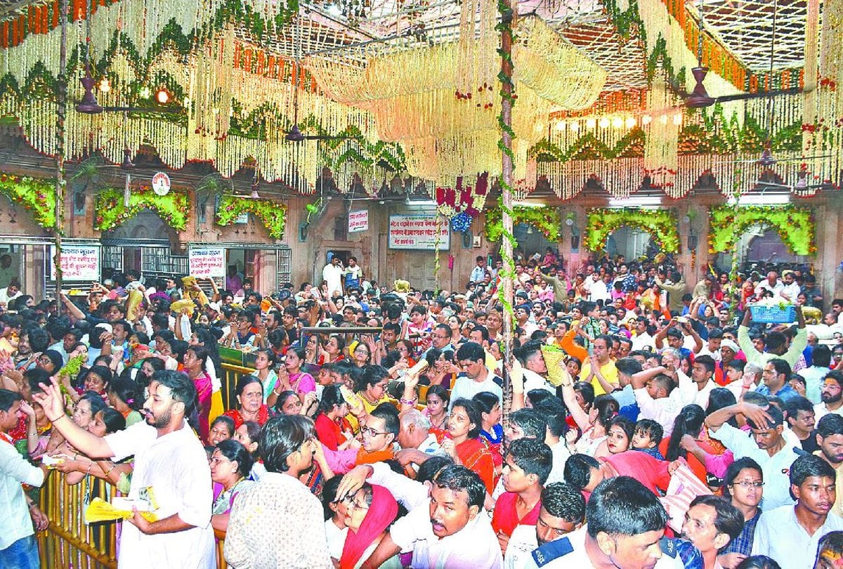 yogini ekadashi phool bangla in banke bihari temple vrindavan