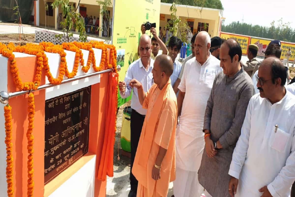 Chief Minister Yogi Adityanath inspected the Goshala in Saharanpur