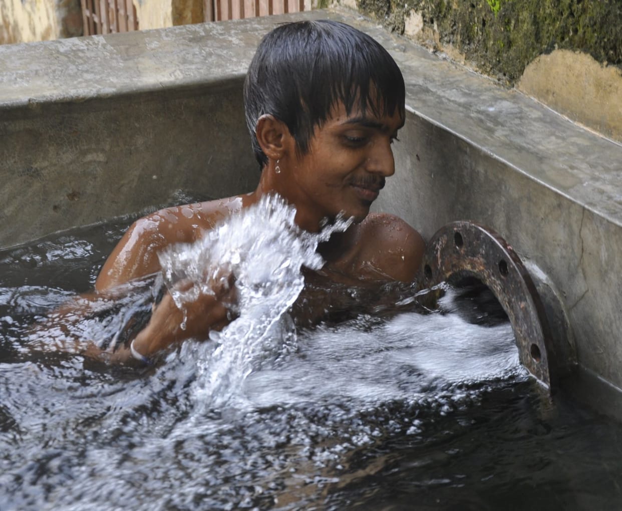 The heat of heat in Aashadh, the mercury crosses 40